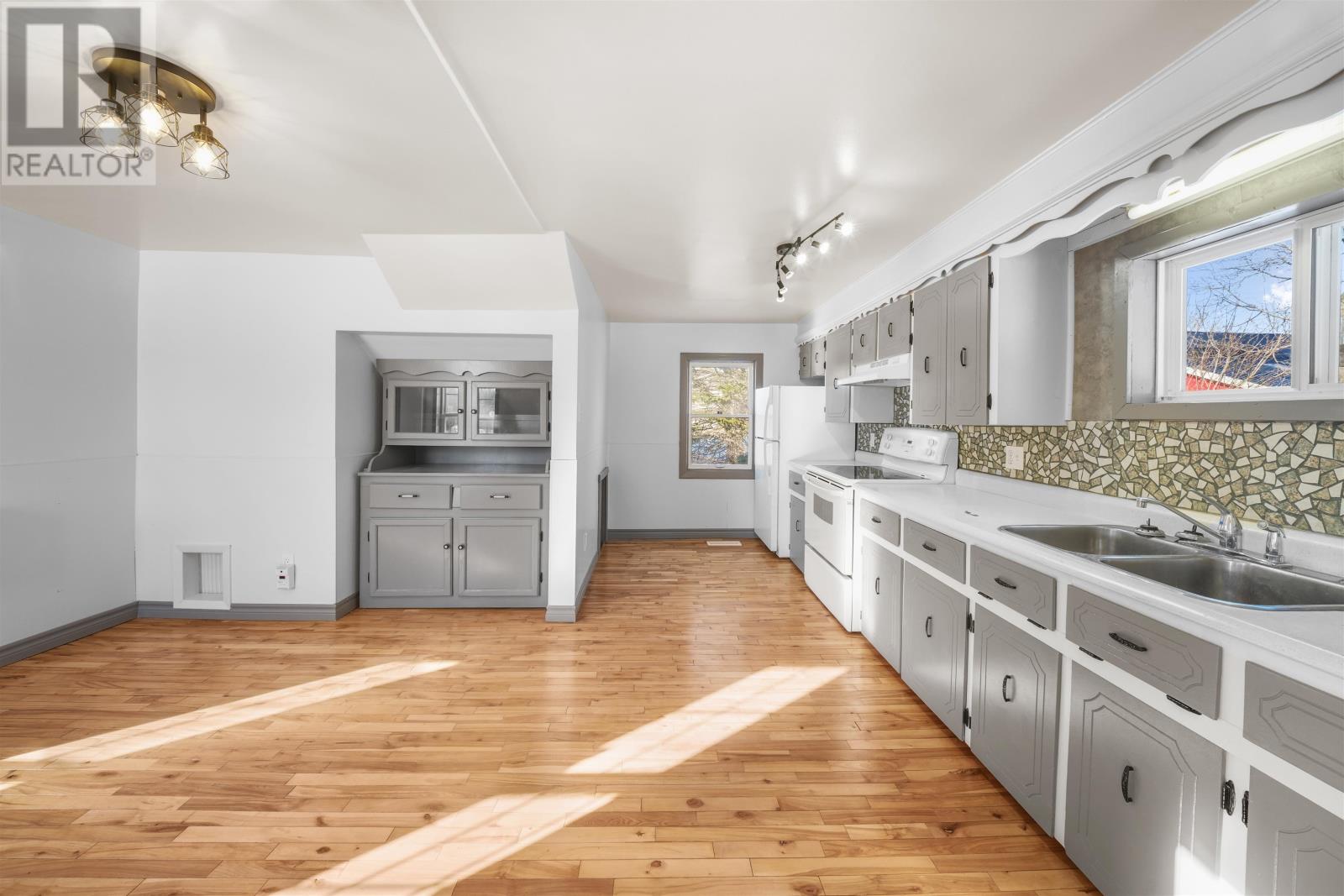 250 CHURCH STREET - 8