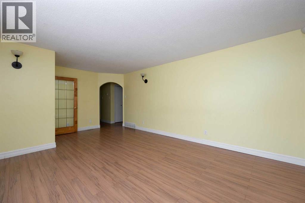 137 Parmenter Crescent, Fort McMurray