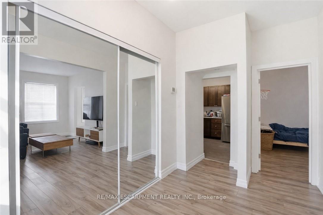 260 PROSPECT STREET S - 7