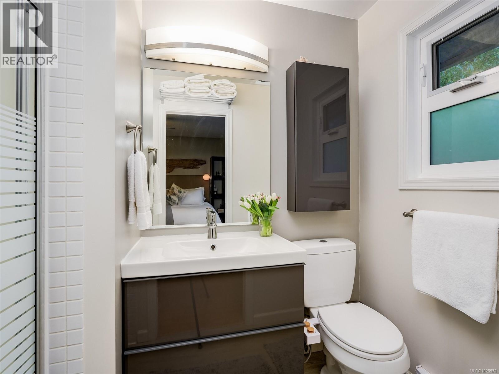 775 Drummond Way, Colwood