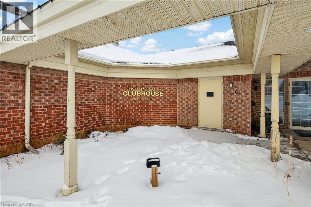 59 CRITZIA Drive Unit# 312, Hamilton, Ontario