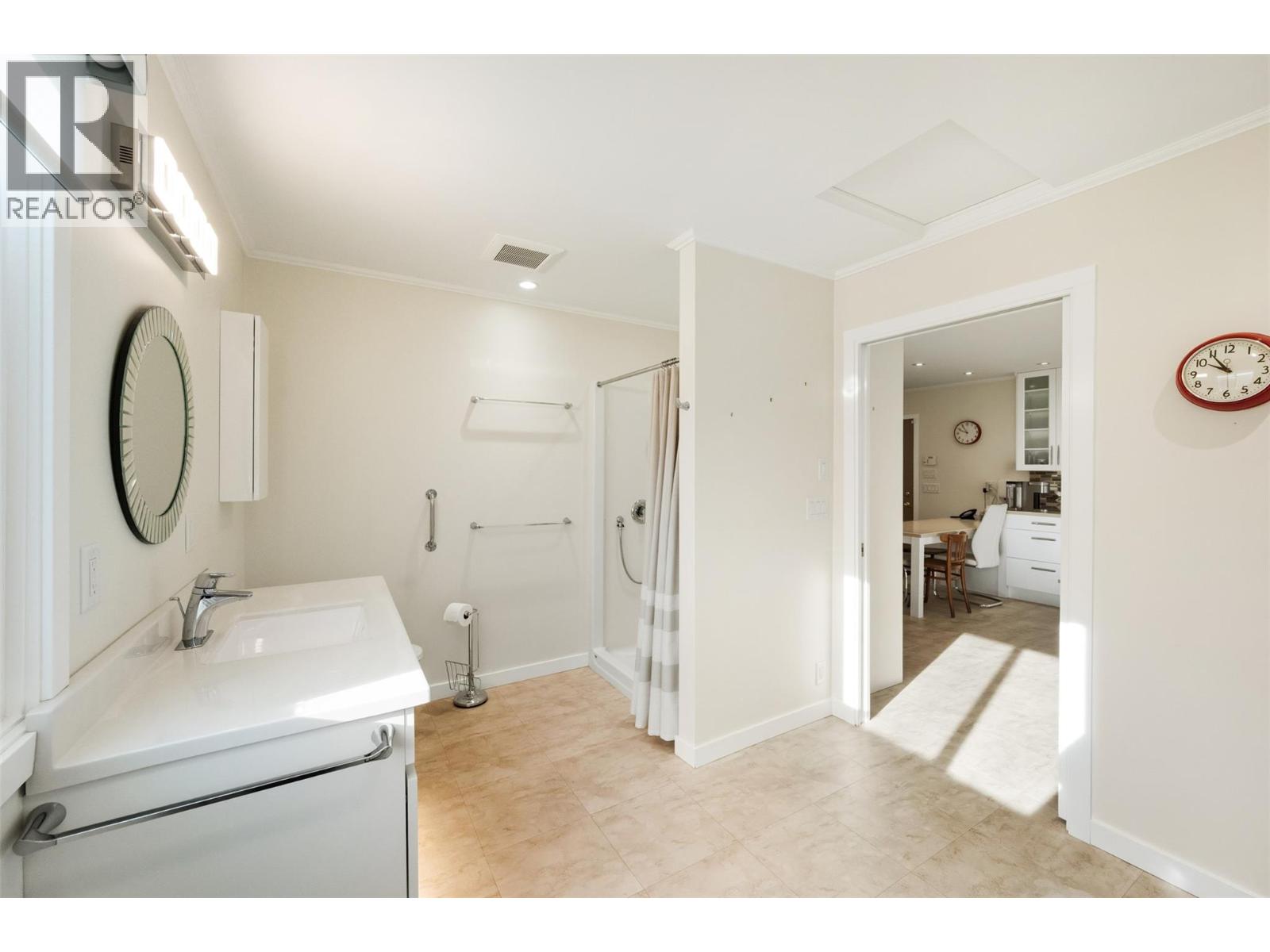  901 Newton Drive, Penticton