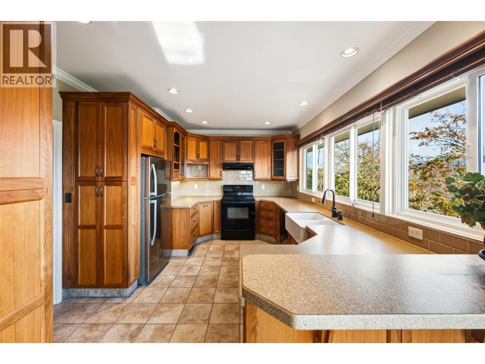  901 Newton Drive, Penticton