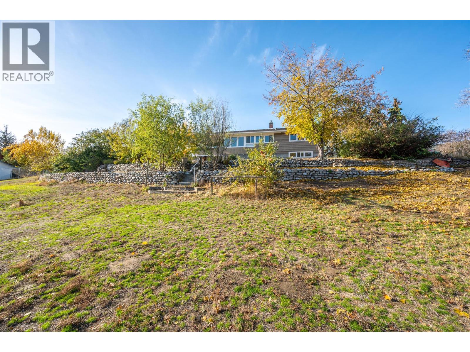  901 Newton Drive, Penticton