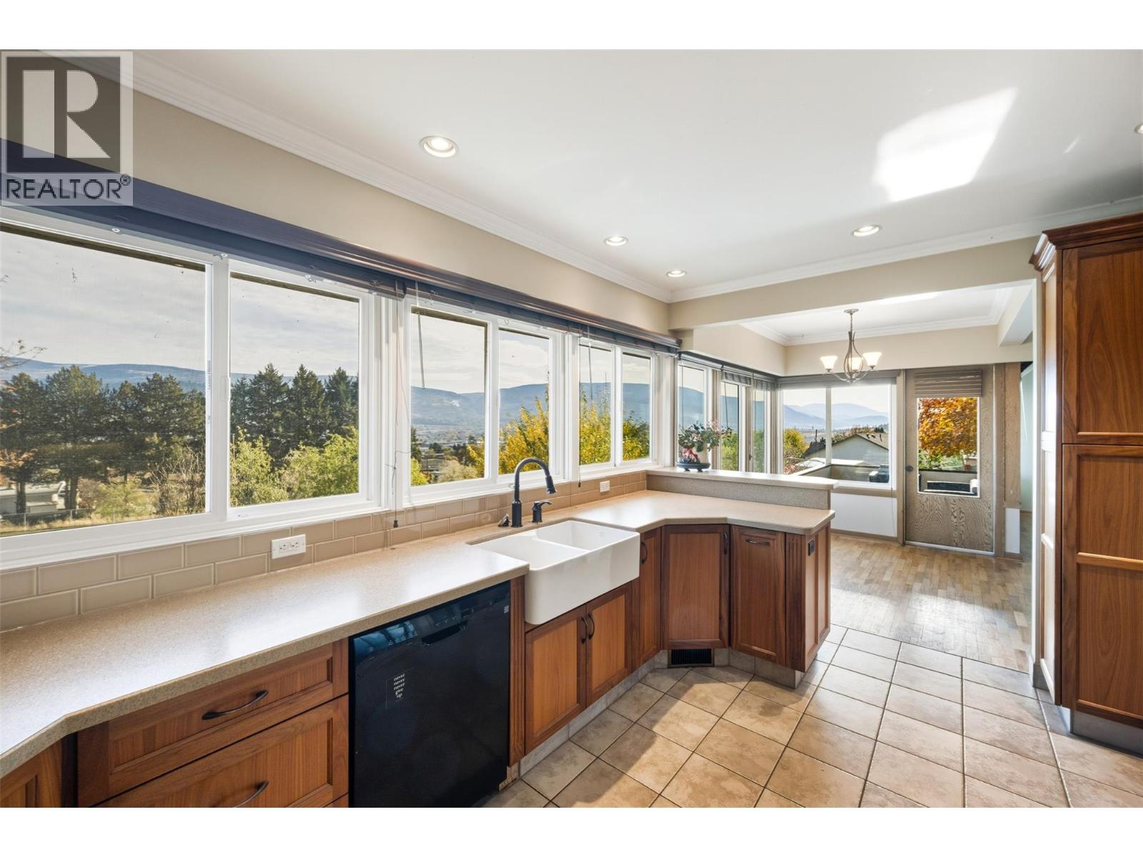  901 Newton Drive, Penticton