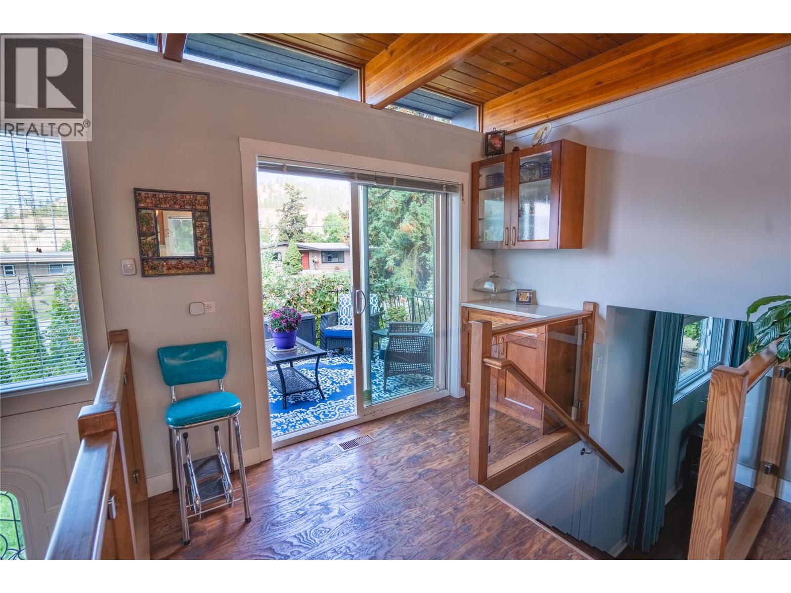 1618 DUNCAN Ave E Avenue, Penticton