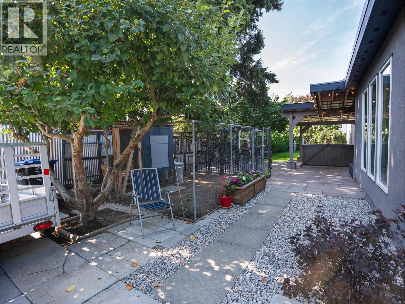 1618 DUNCAN Ave E Avenue, Penticton