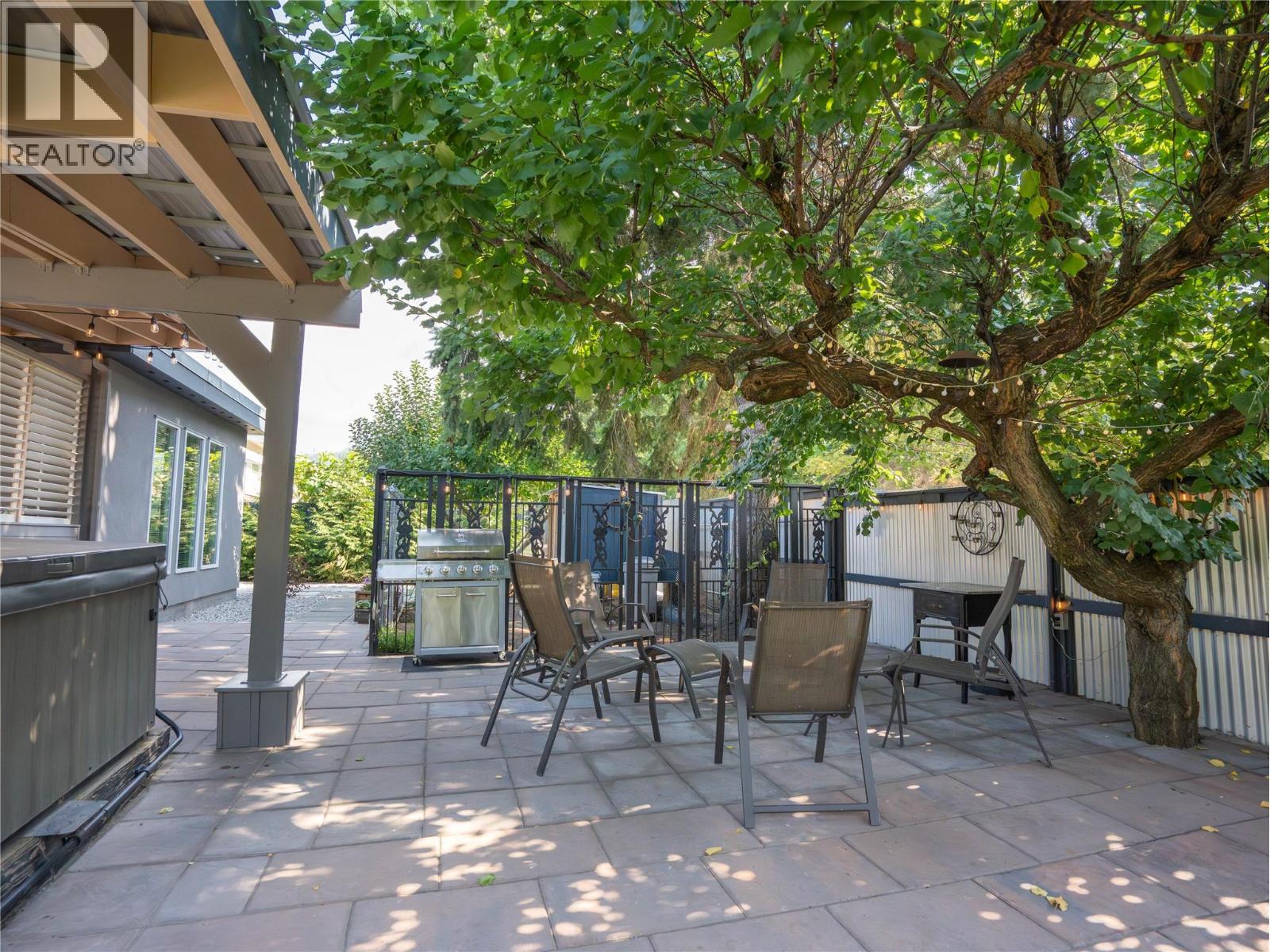 1618 DUNCAN Ave E Avenue, Penticton