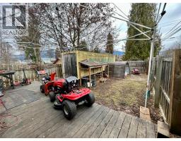 98 1st Avenue Nw, Nakusp, BC V0G1R0 Photo 12