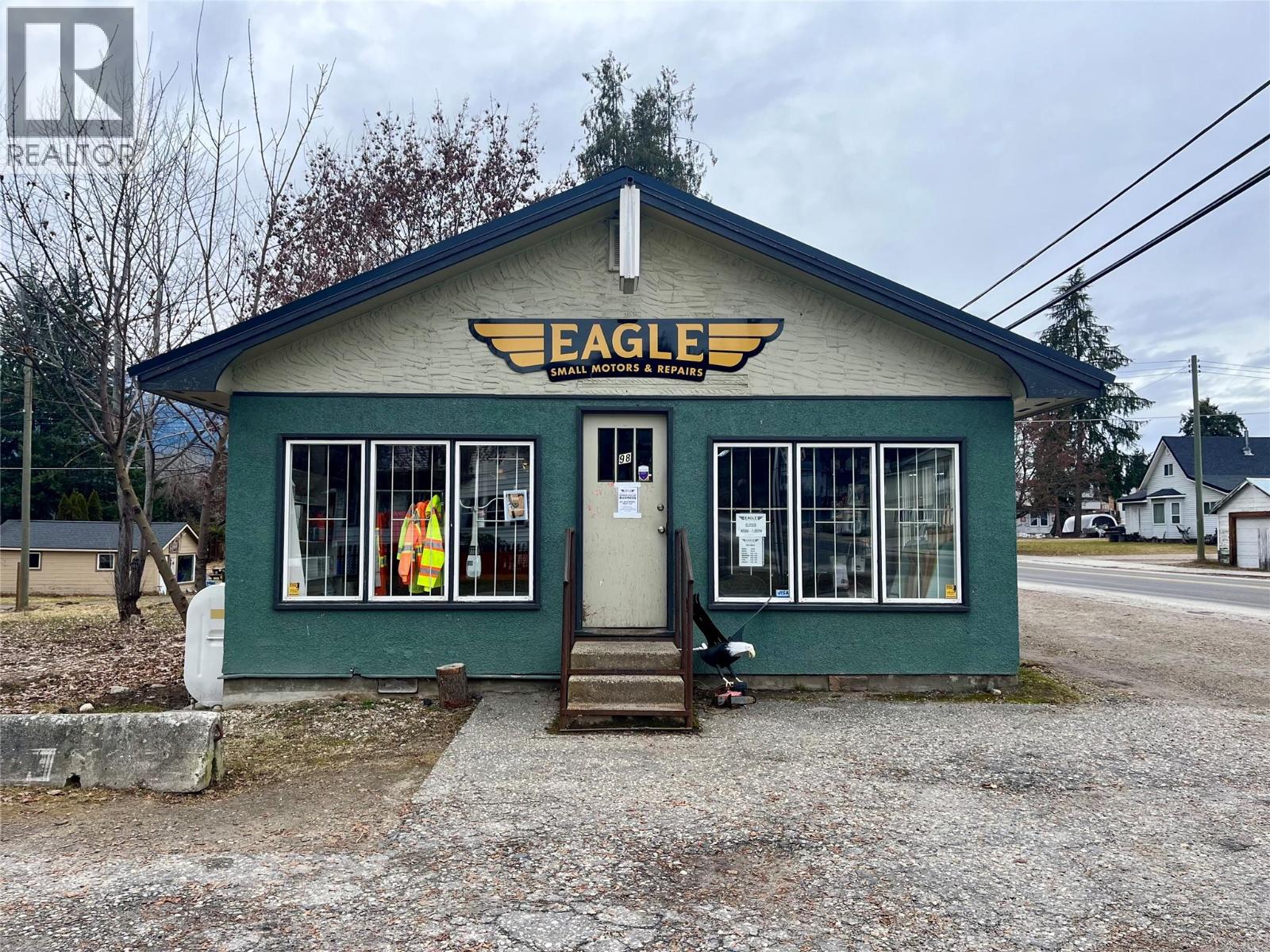 98 1st Avenue Northwest