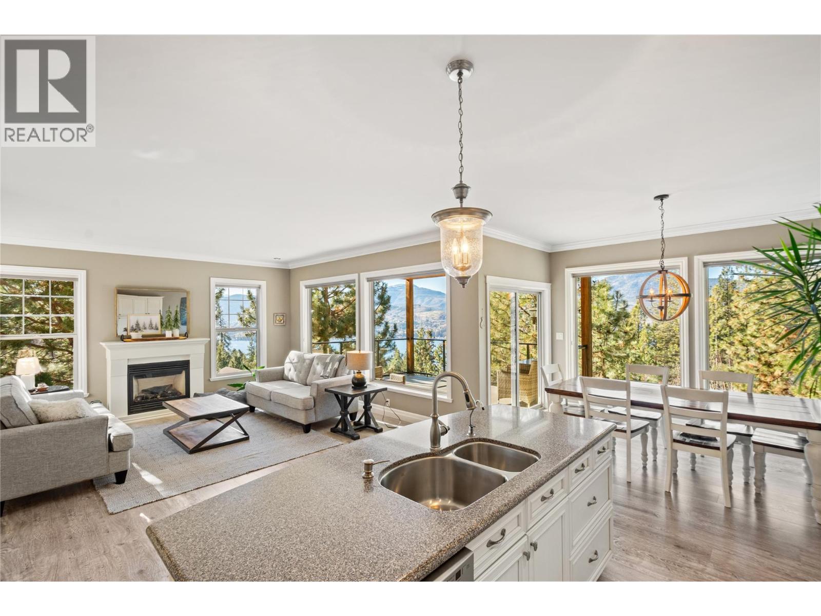 159 Christie Mountain Lane, Okanagan Falls