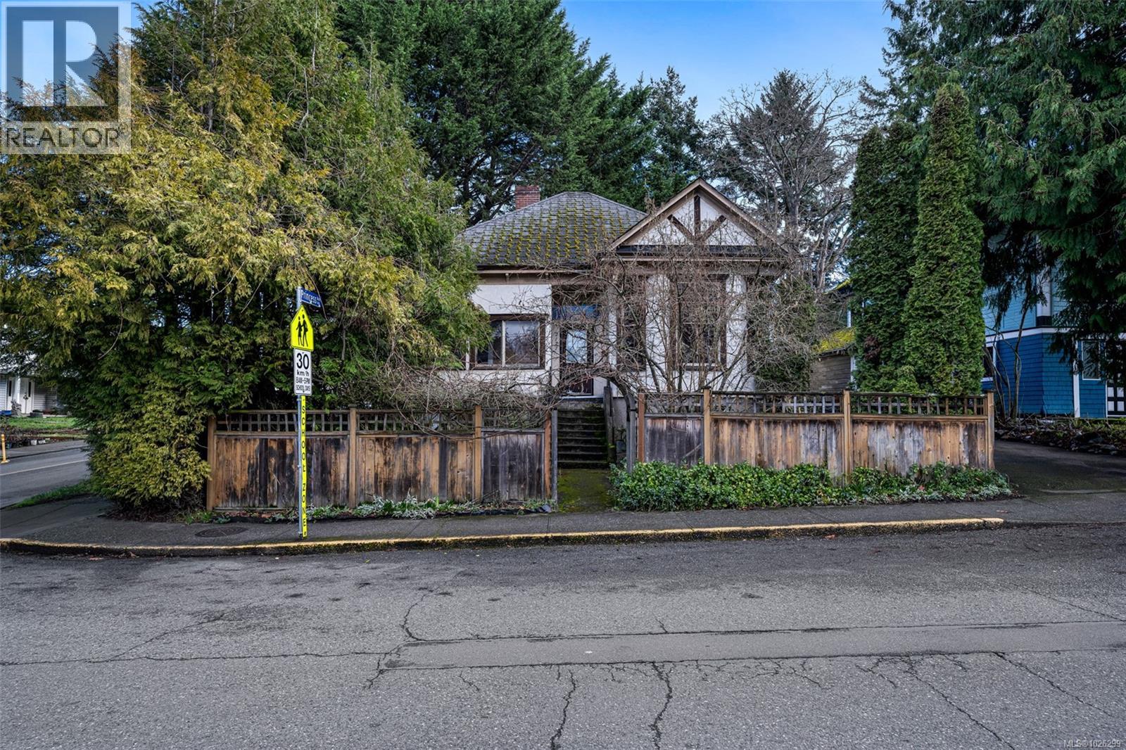 2127 Chambers St, Victoria