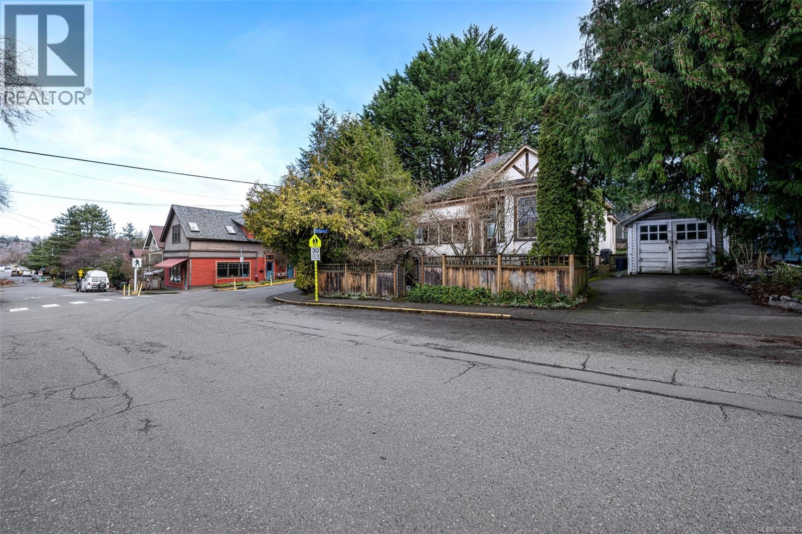 2127 Chambers St, Victoria