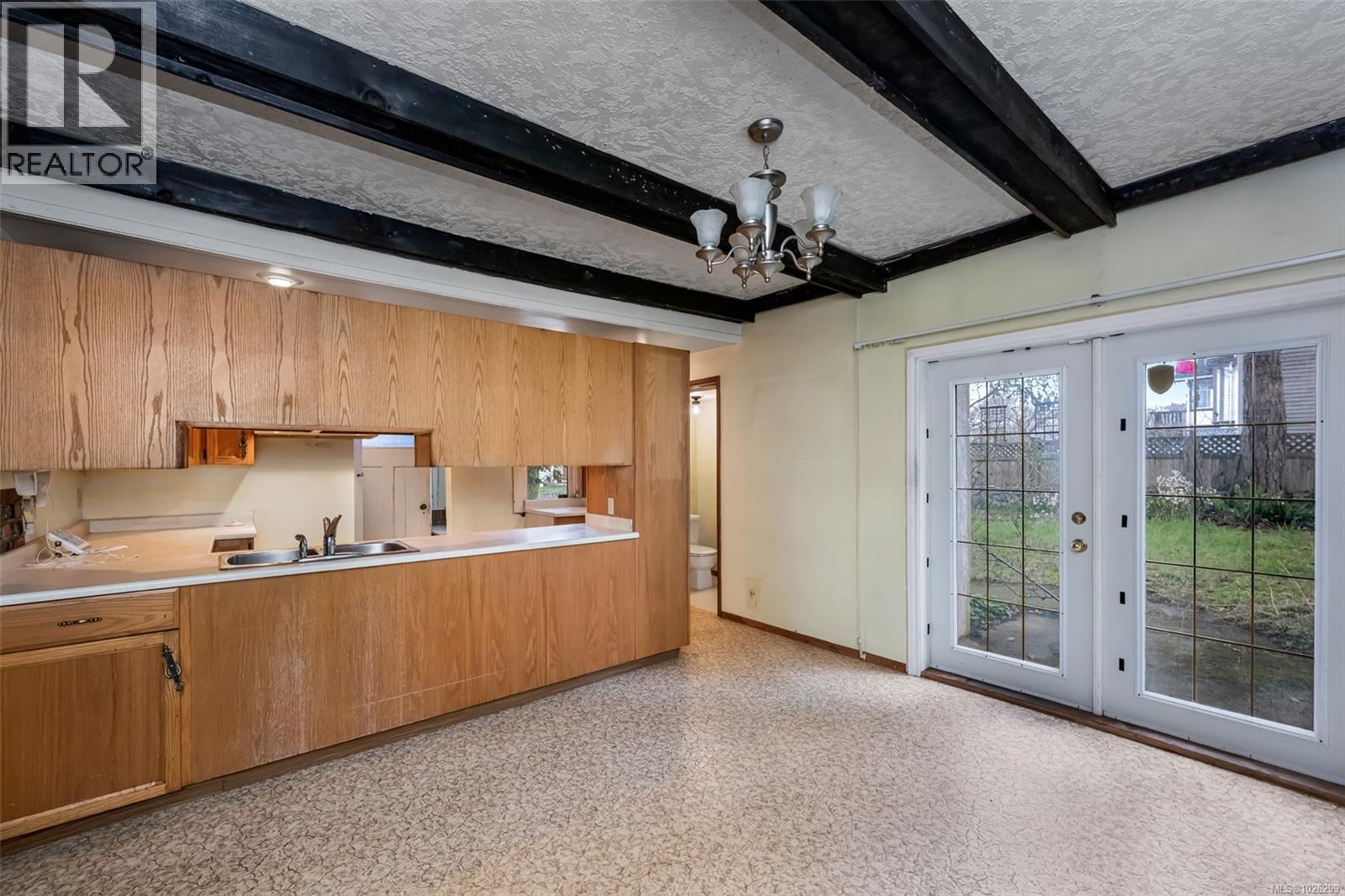 2127 Chambers St, Victoria