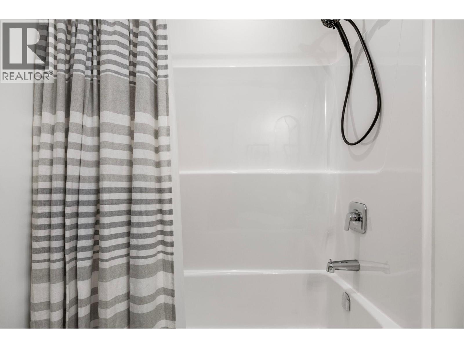 11581 Rogers Road Unit# 403, Lake Country