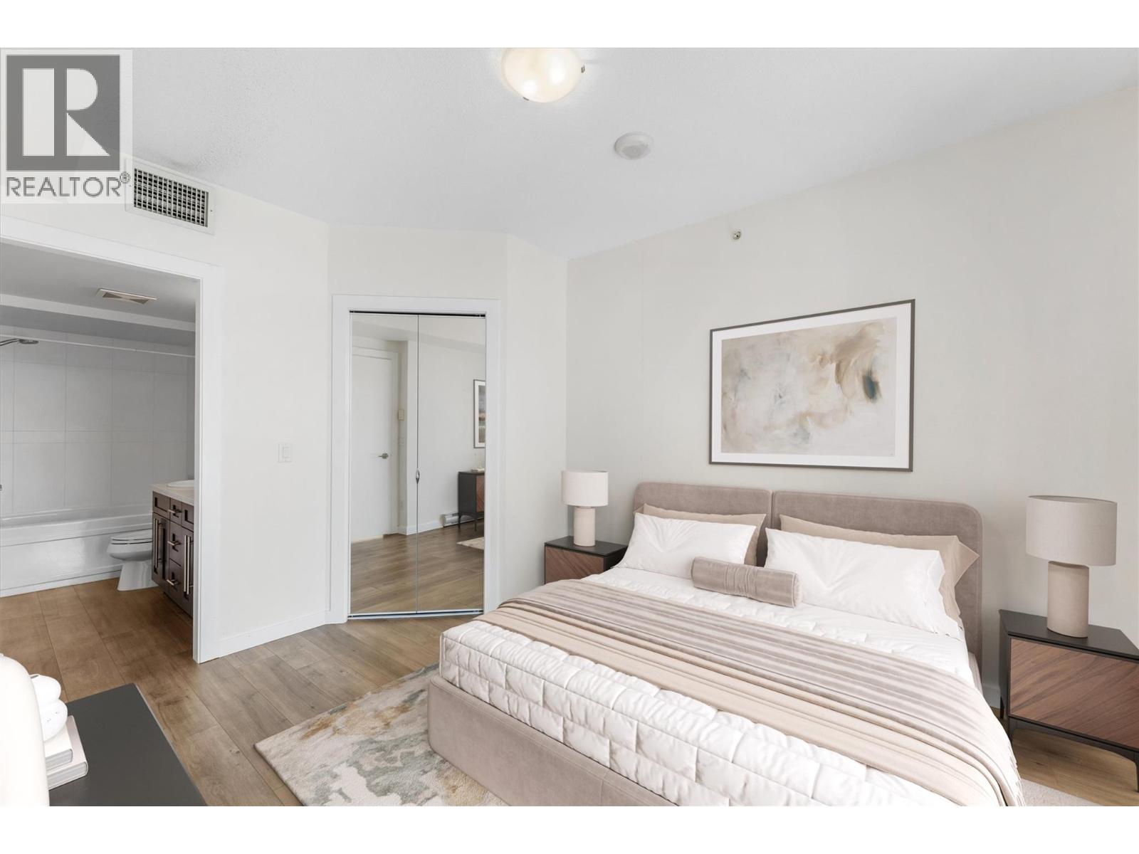 1404 1075 Sunset Drive, Kelowna