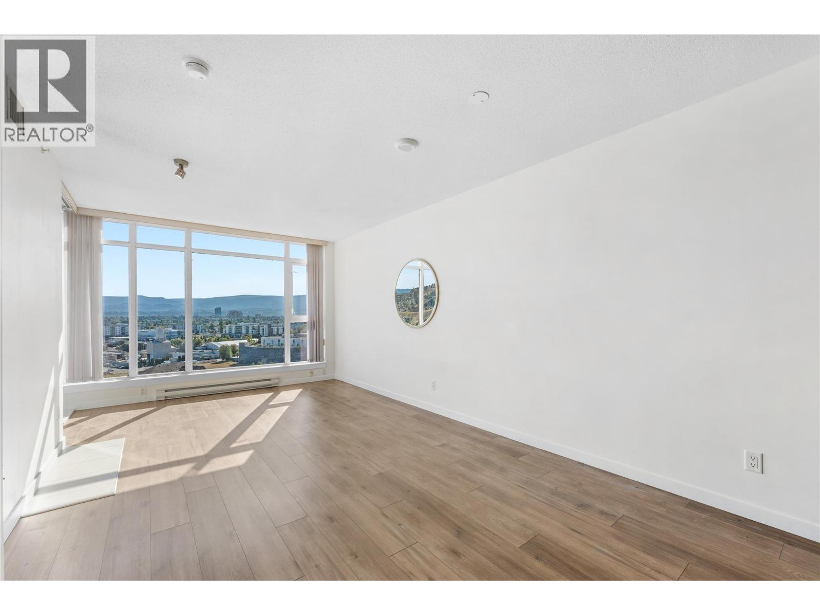 1404 1075 Sunset Drive, Kelowna