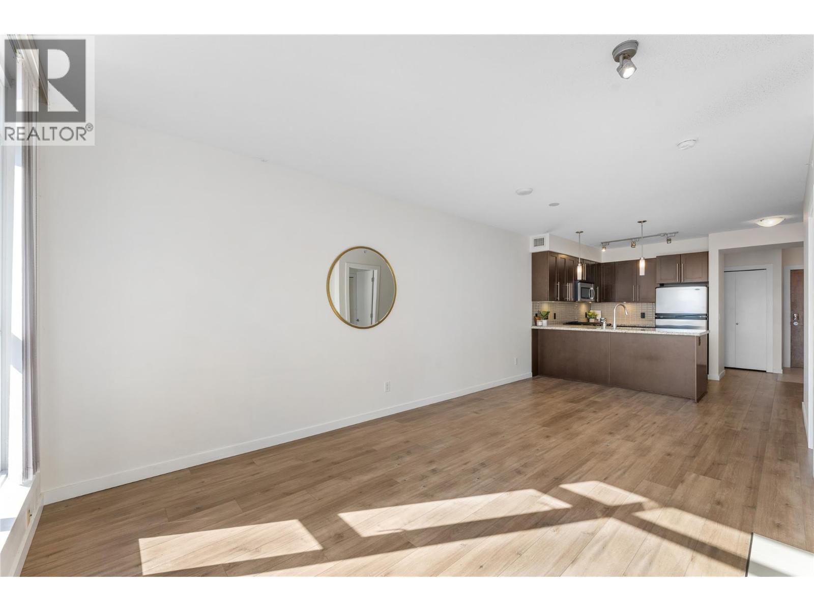 1404 1075 Sunset Drive, Kelowna