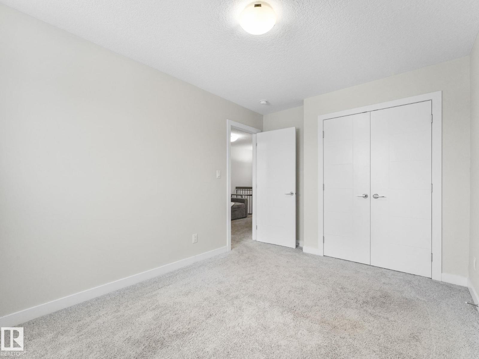 725 BERG LO, Leduc