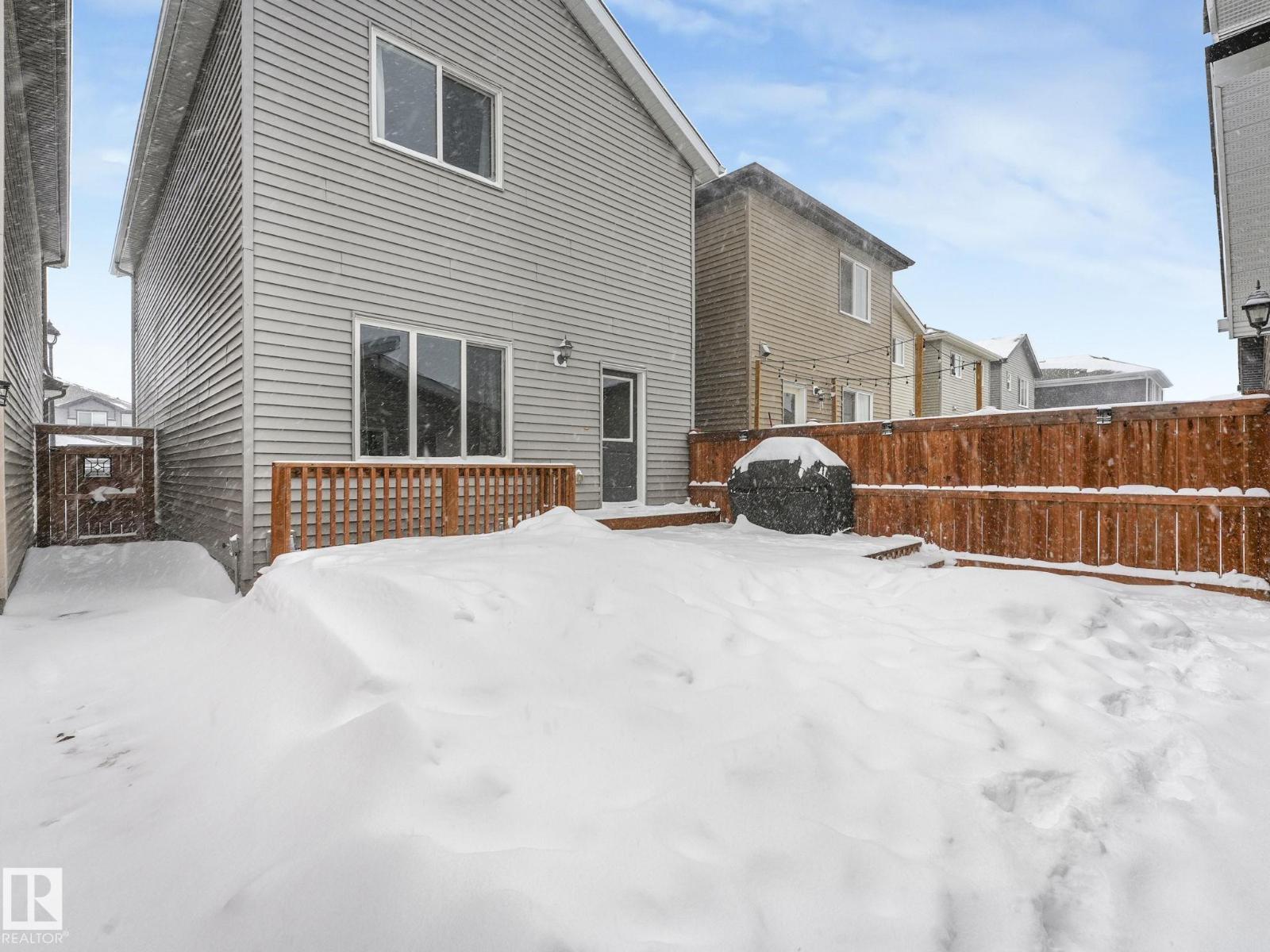 725 BERG LO, Leduc
