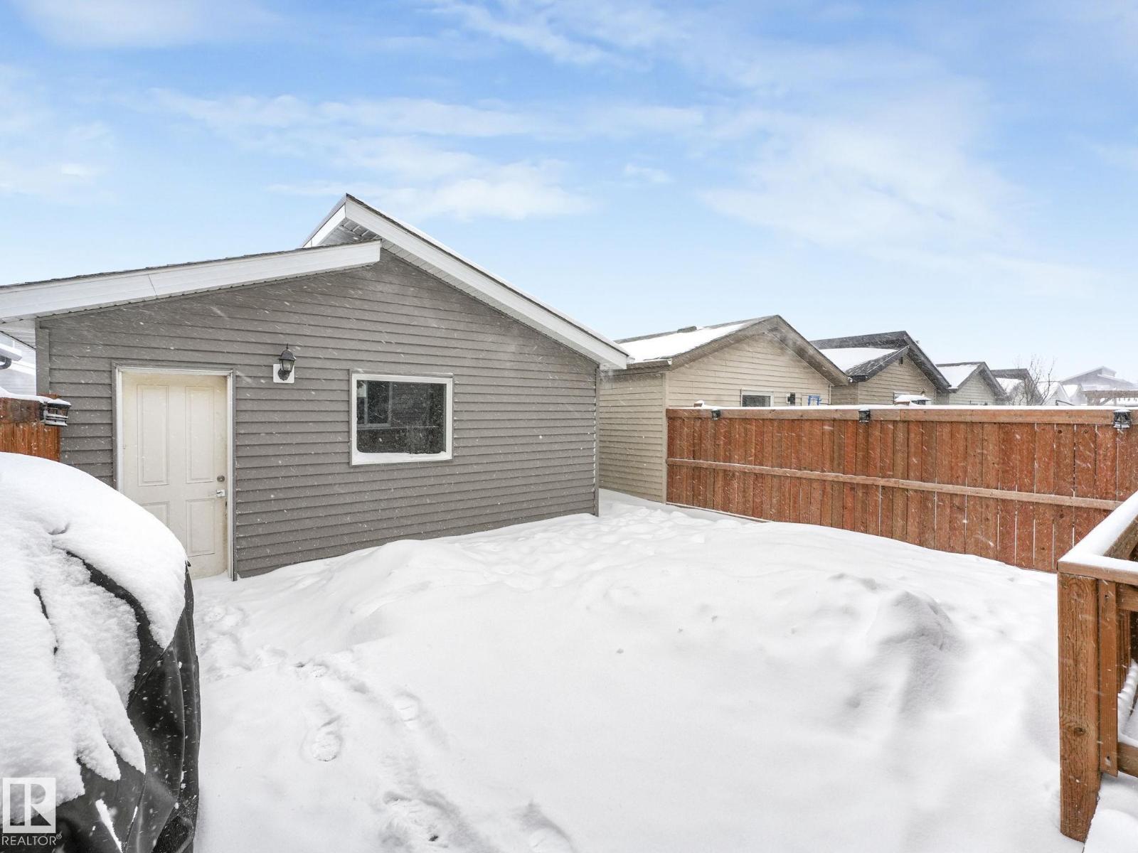 725 BERG LO, Leduc