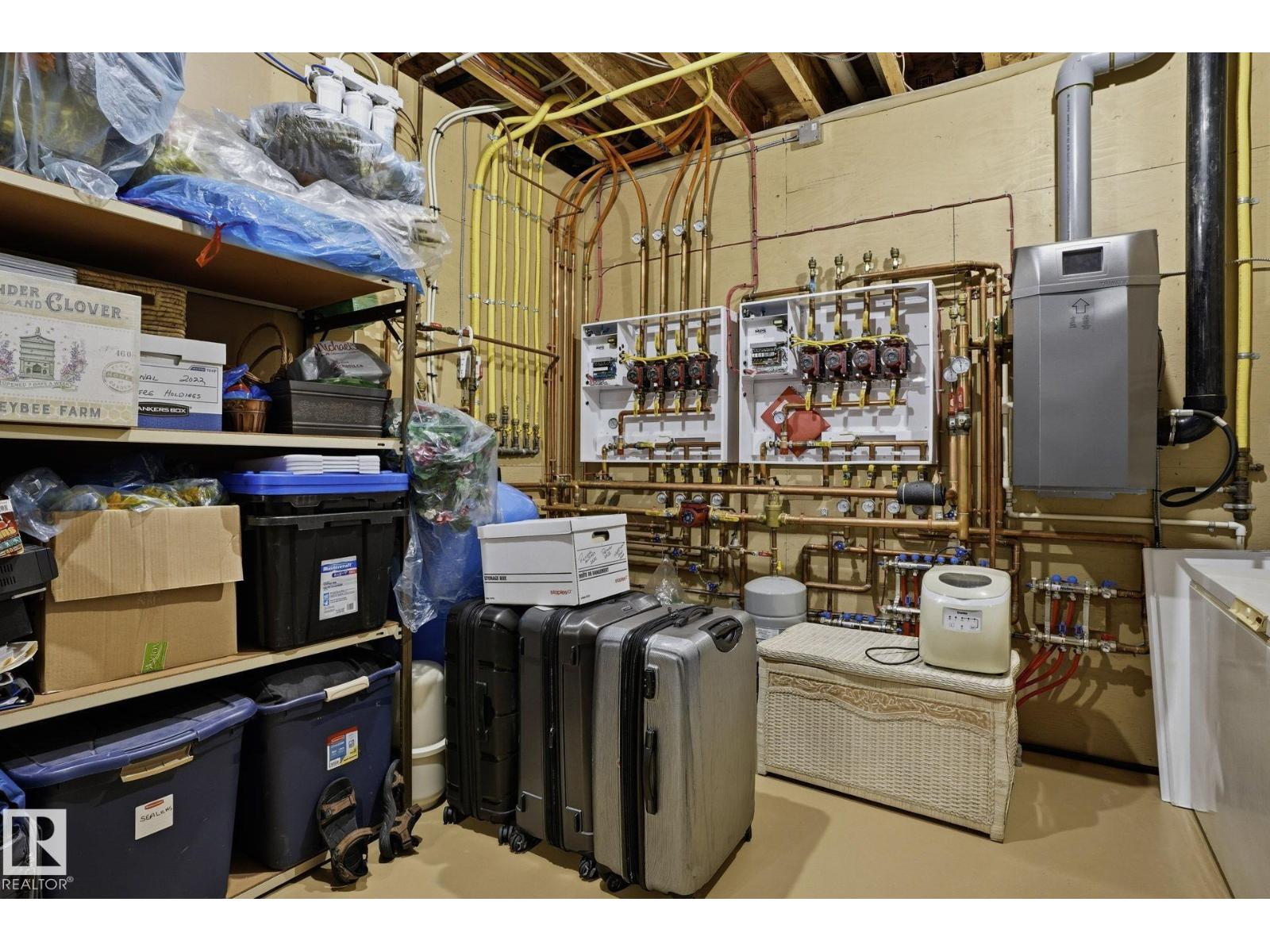 #1 2421 TWP ROAD 522, Rural Parkland County