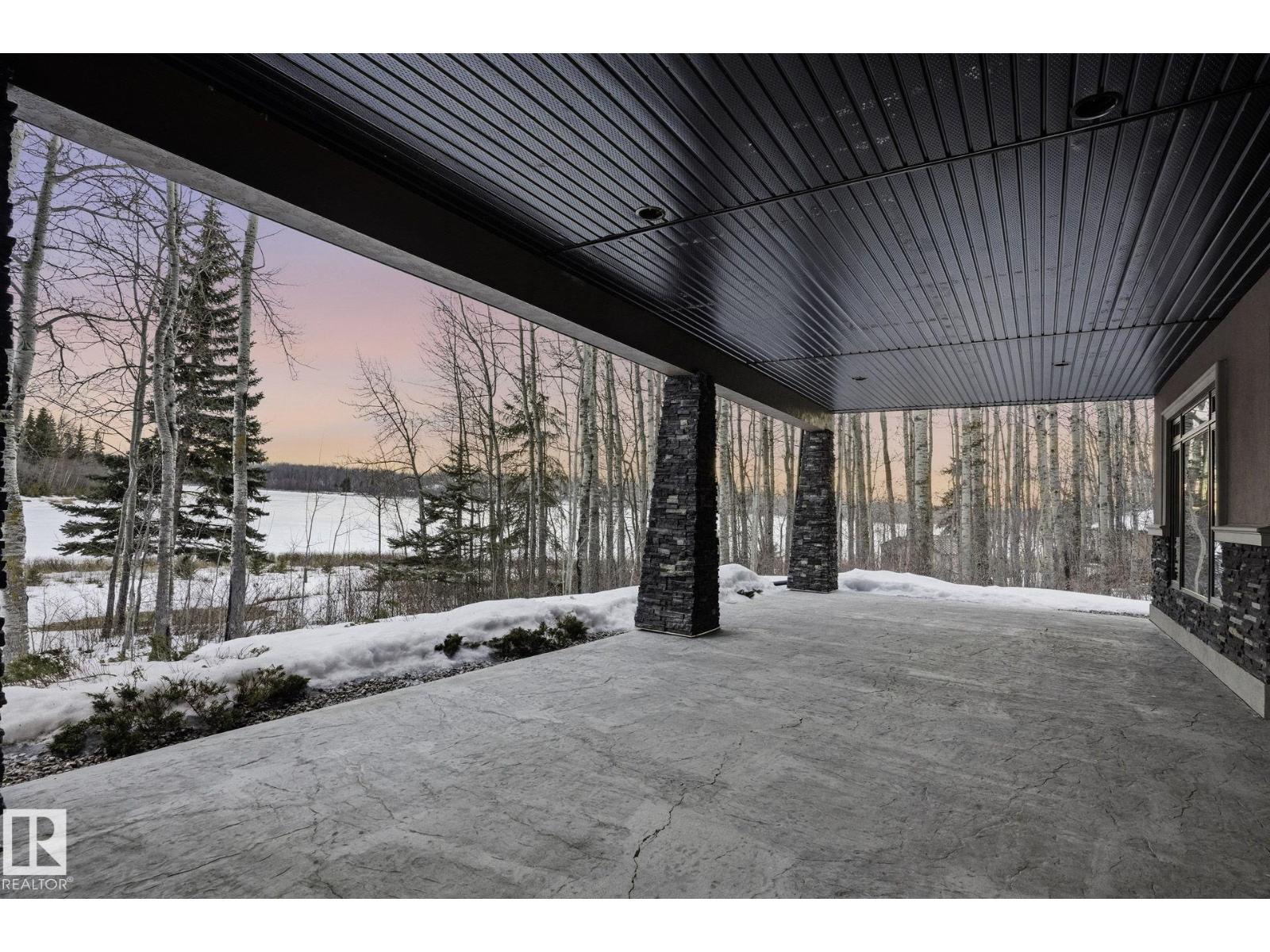 #1 2421 TWP ROAD 522, Rural Parkland County