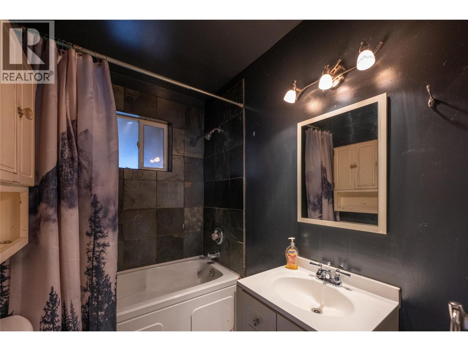 308 Alexander Avenue, Kamloops