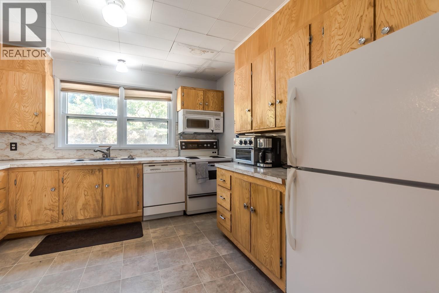 410 & 416 Ponderosa Heights Lot# LOT 1 & 2, Lytton