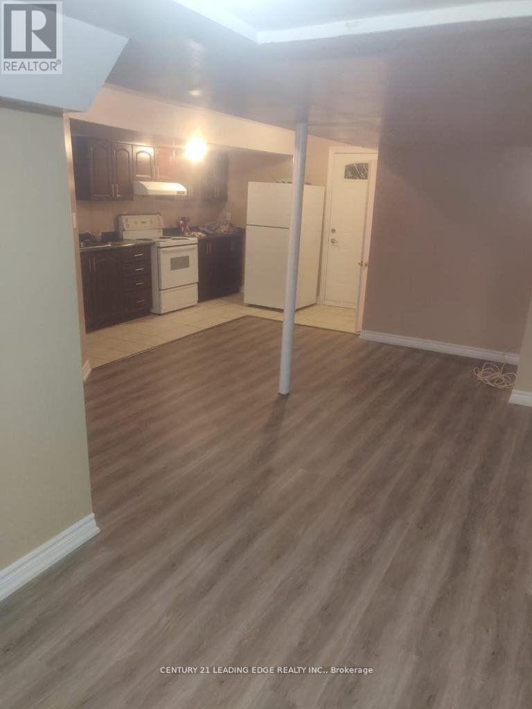 176 Featherstone Avenue Bsmt