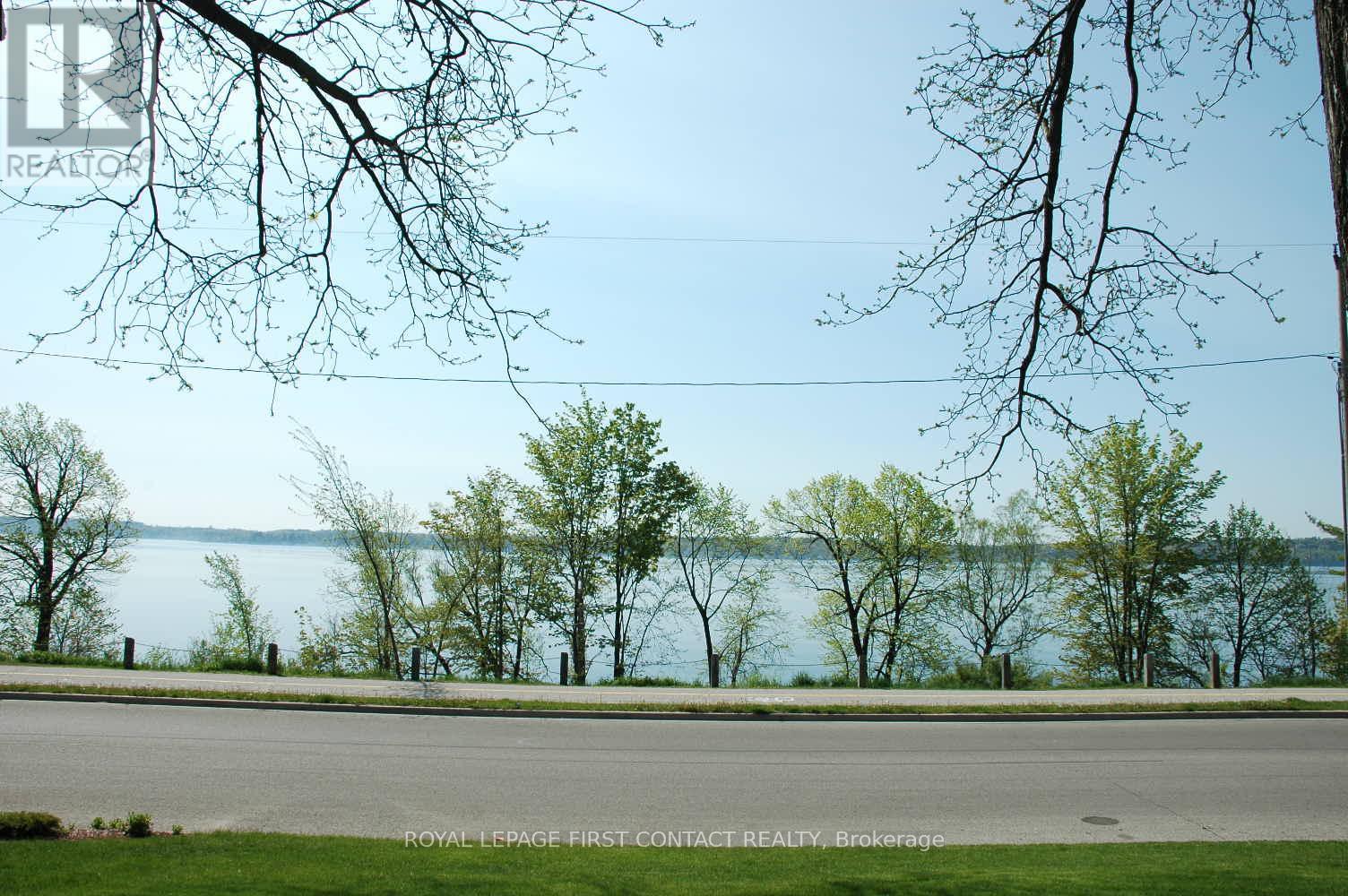 162 KEMPENFELT DRIVE - Photo 4 of 50, Barrie (North Shore), Ontario