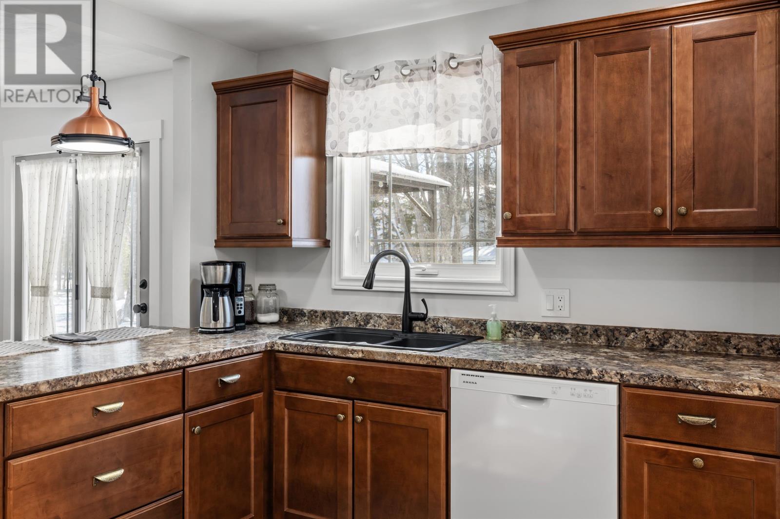 7 WOODLANDS Boulevard - Photo 2 of 44, Cornwall, Prince Edward Island