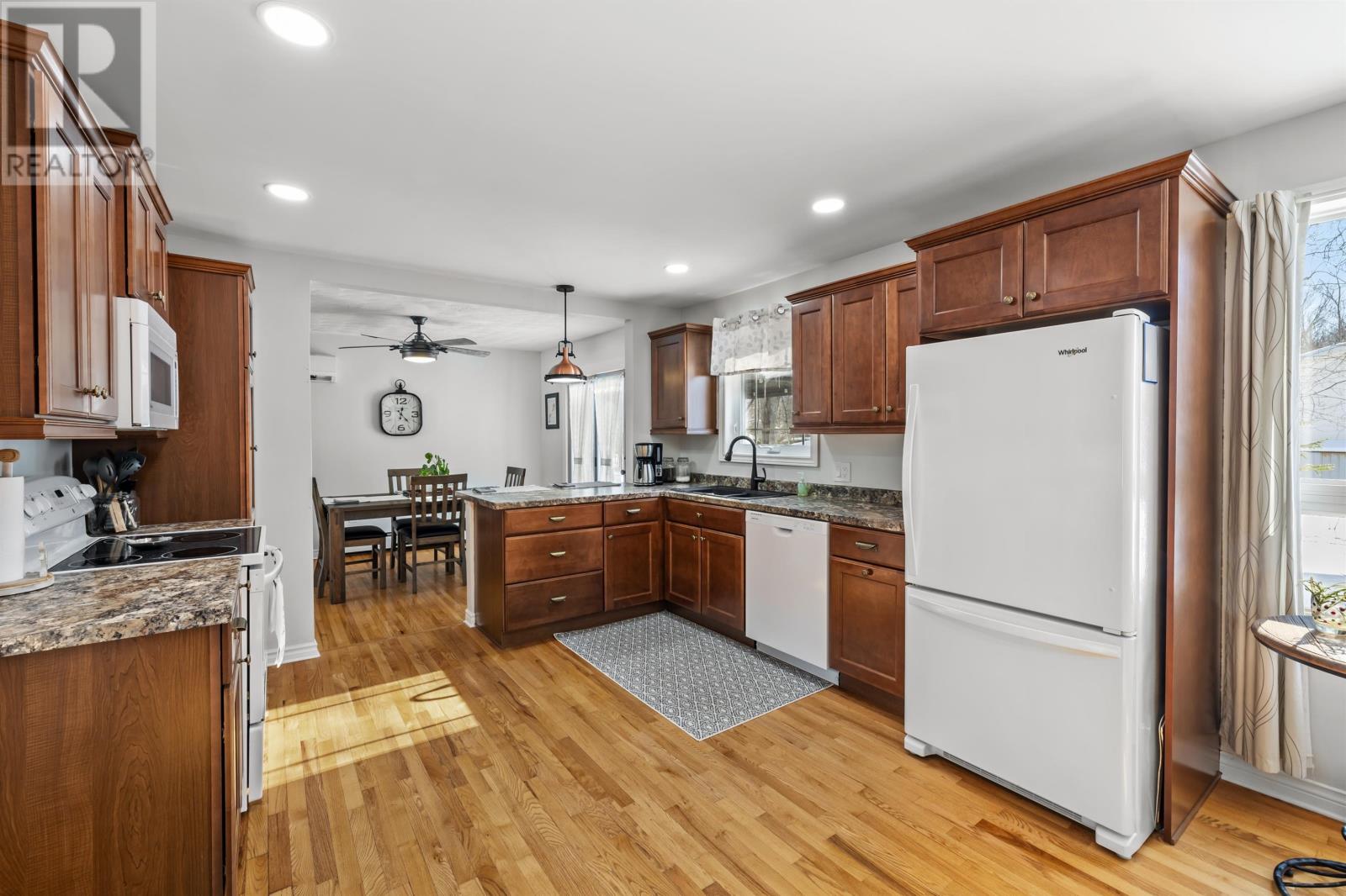 7 WOODLANDS Boulevard - Photo 4 of 44, Cornwall, Prince Edward Island