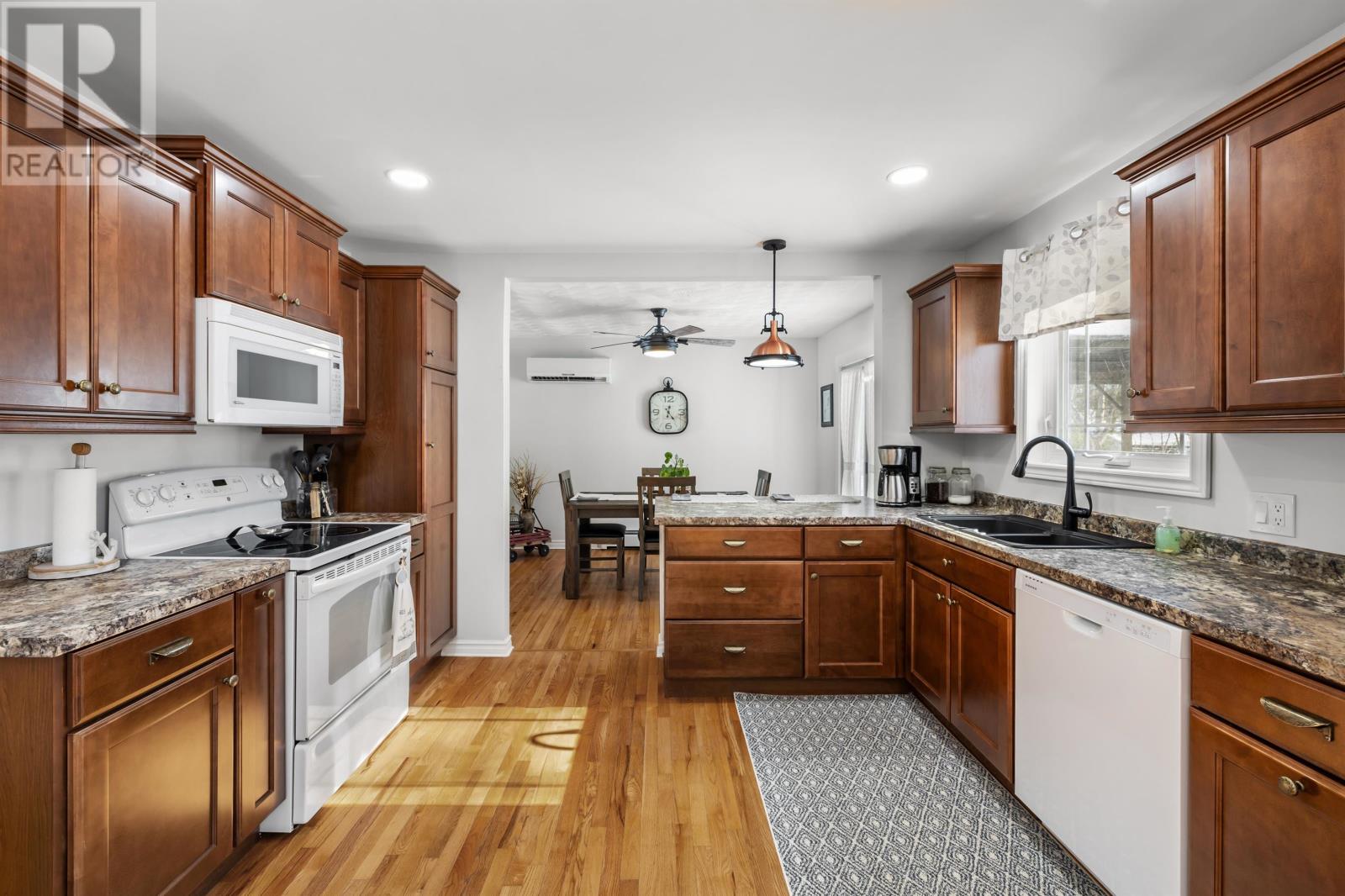 7 WOODLANDS Boulevard - Photo 5 of 44, Cornwall, Prince Edward Island