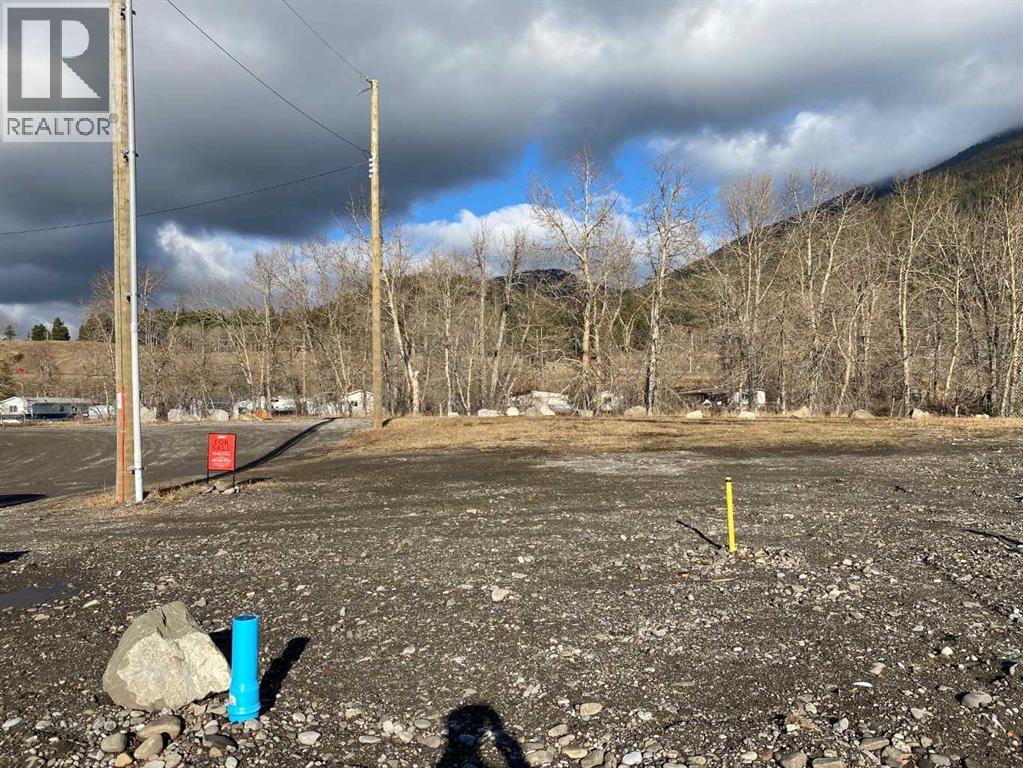 2131 (Unit 1) 128 Street - Photo 2 of 8, Blairmore, Alberta