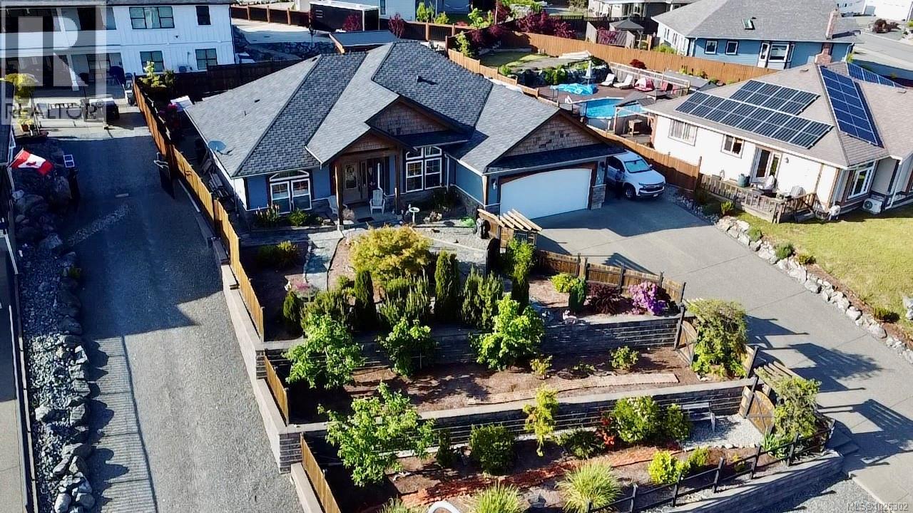 482 Mountain View Dr, Lake Cowichan