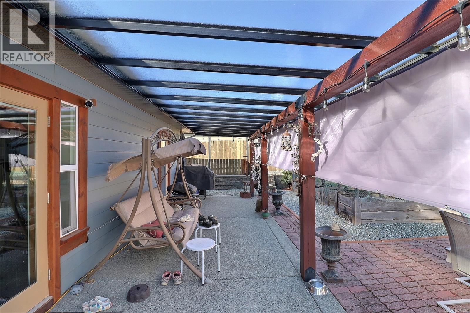 482 Mountain View Dr, Lake Cowichan