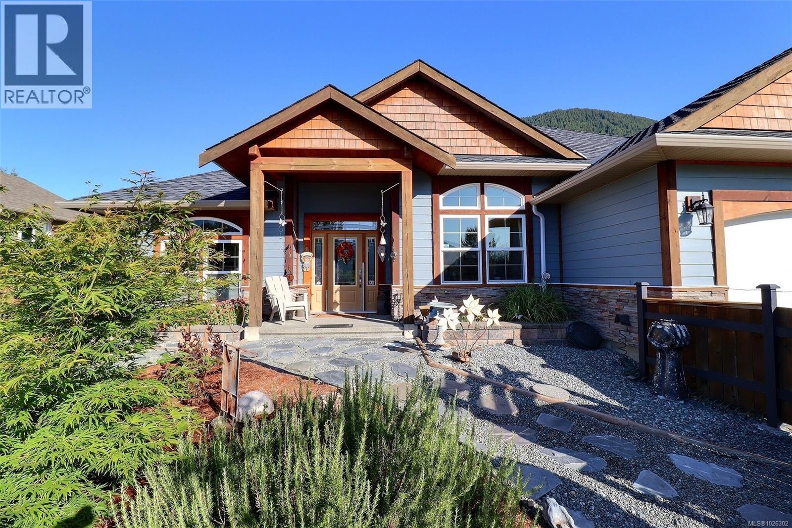 482 Mountain View Dr, Lake Cowichan