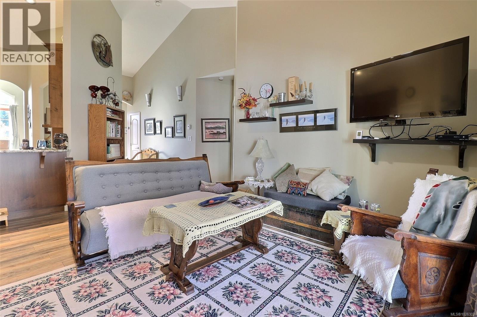 482 Mountain View Dr, Lake Cowichan