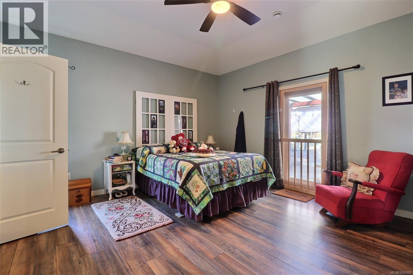 482 Mountain View Dr, Lake Cowichan