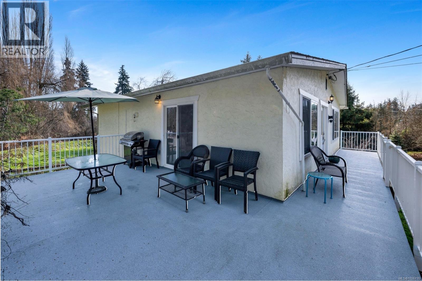 6767 Somenos Rd, Duncan