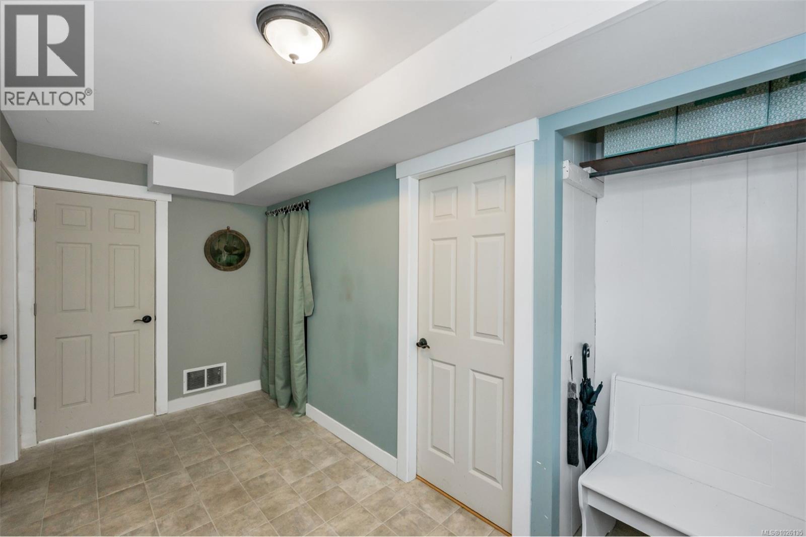 6767 Somenos Rd, Duncan