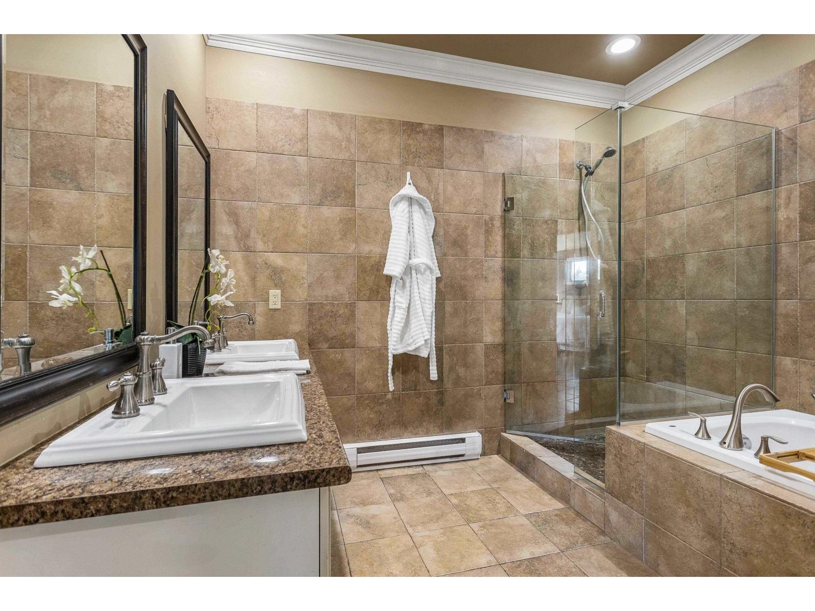 9729 216 STREET, Langley