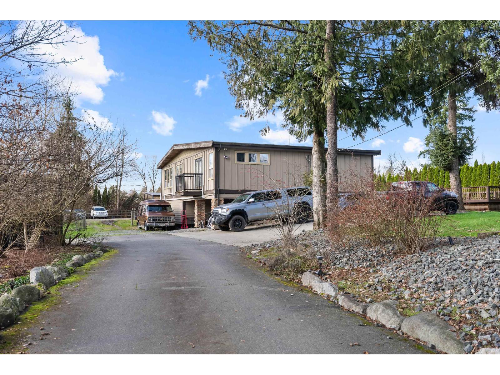 9729 216 STREET, Langley