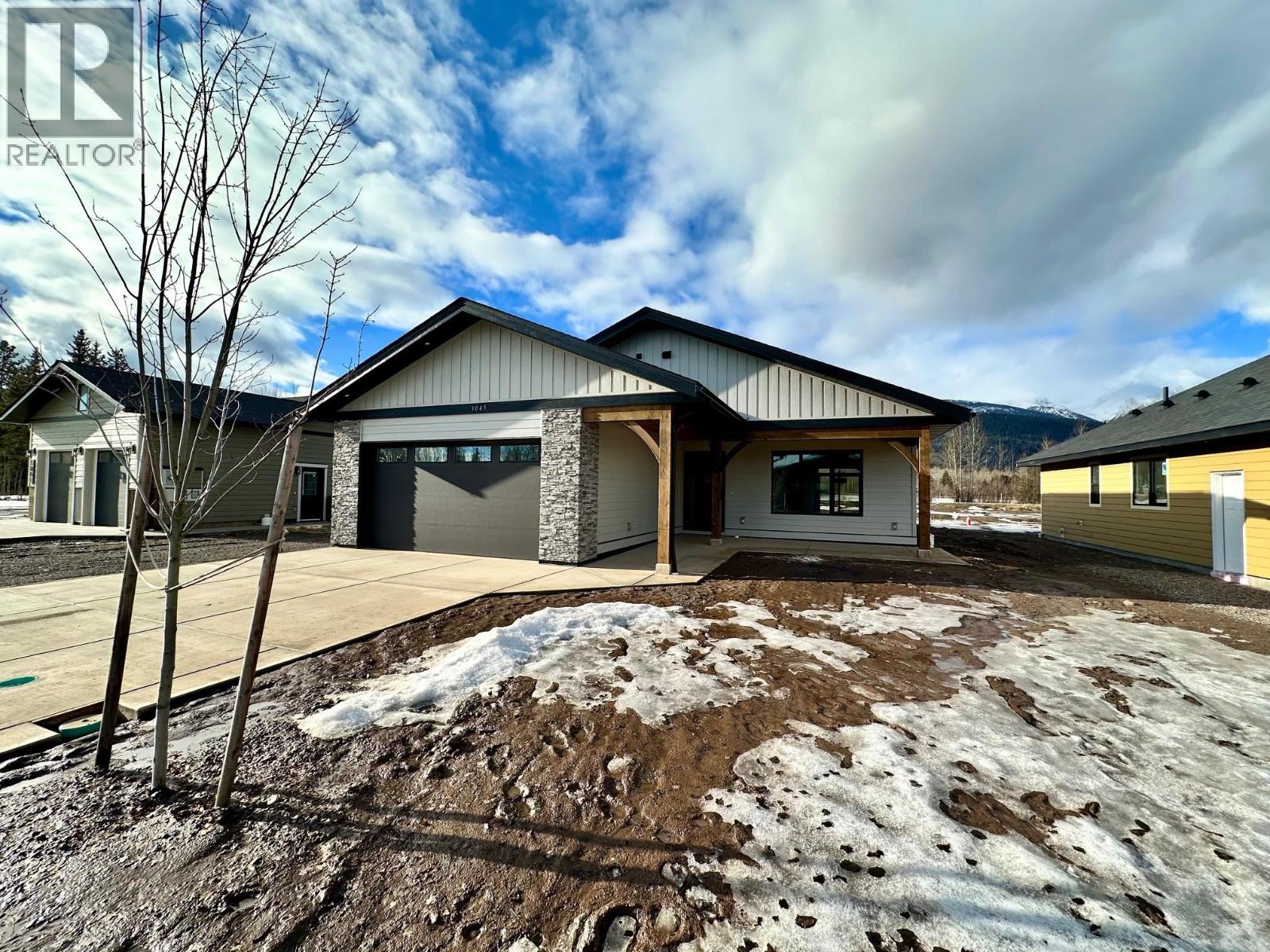 1045 PARKSIDE AVENUE - 2