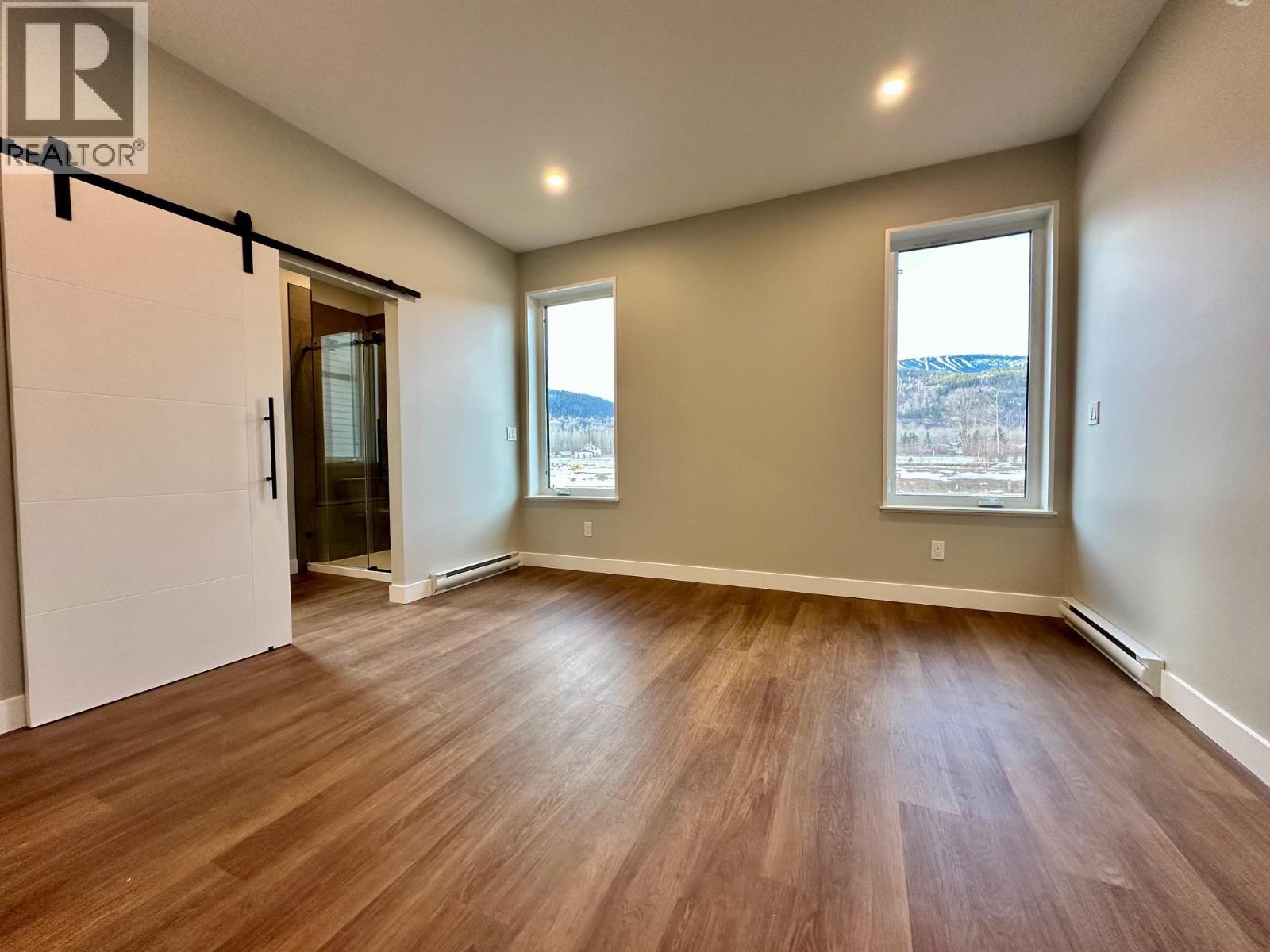 1045 PARKSIDE Avenue, Smithers