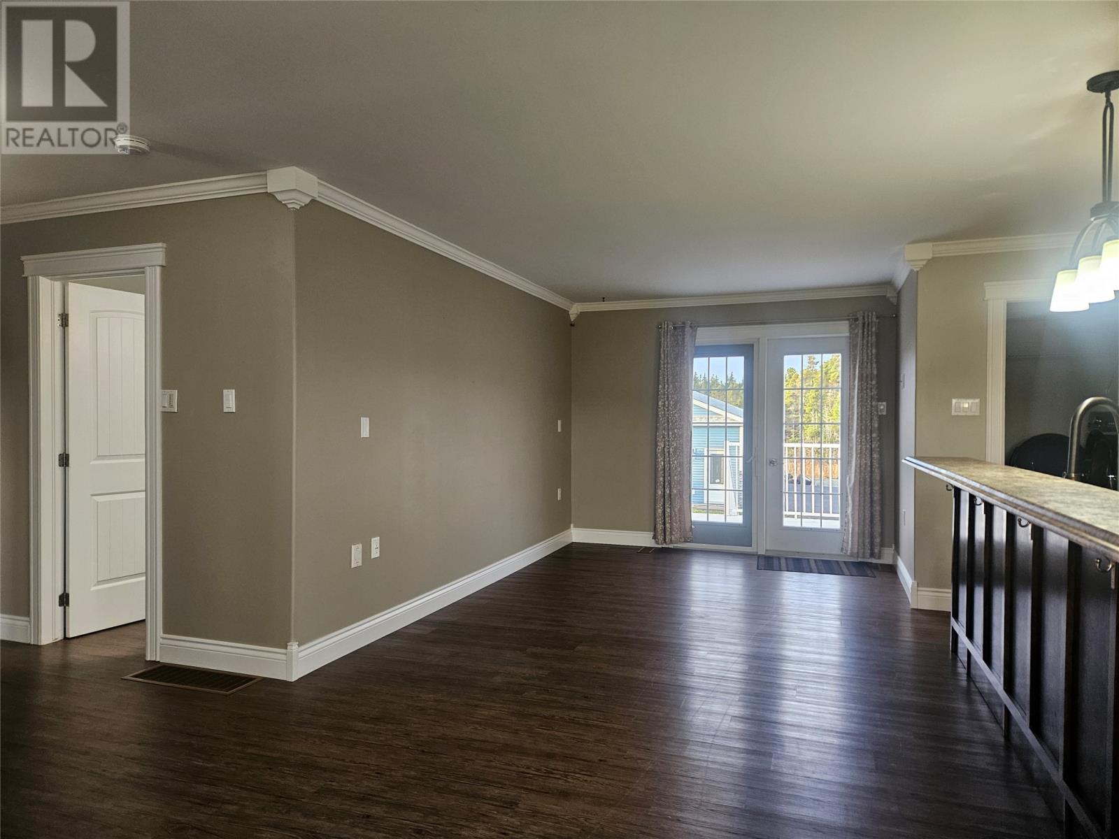 111A Bayview Street N - 11