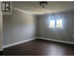 111A Bayview Street North thumbnail 18