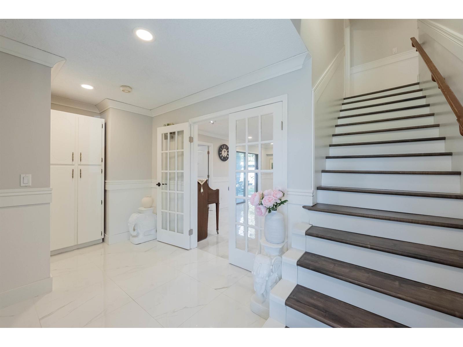 9252 204 Street - photo 2