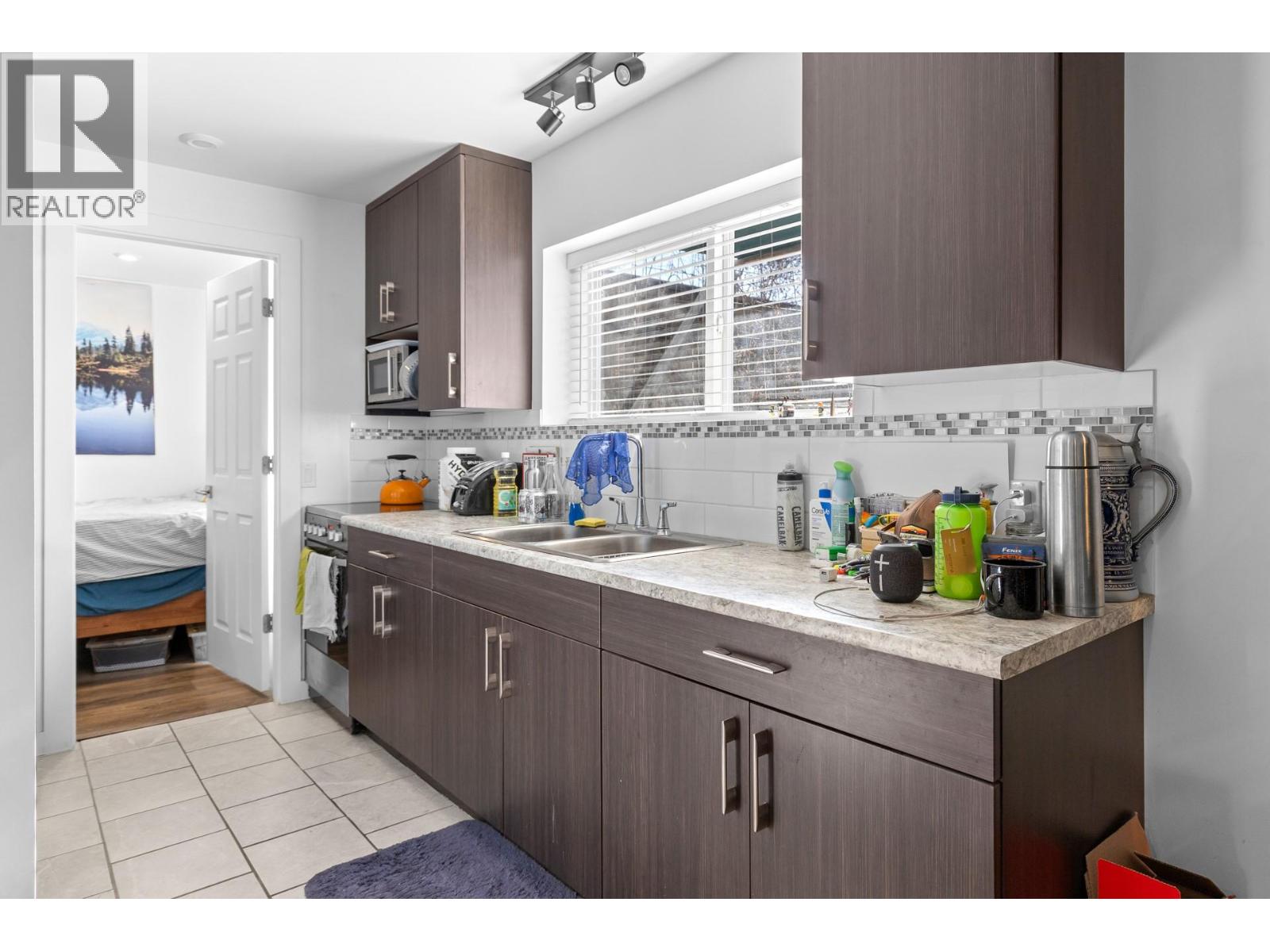  525B Jaschinsky Road, Kelowna